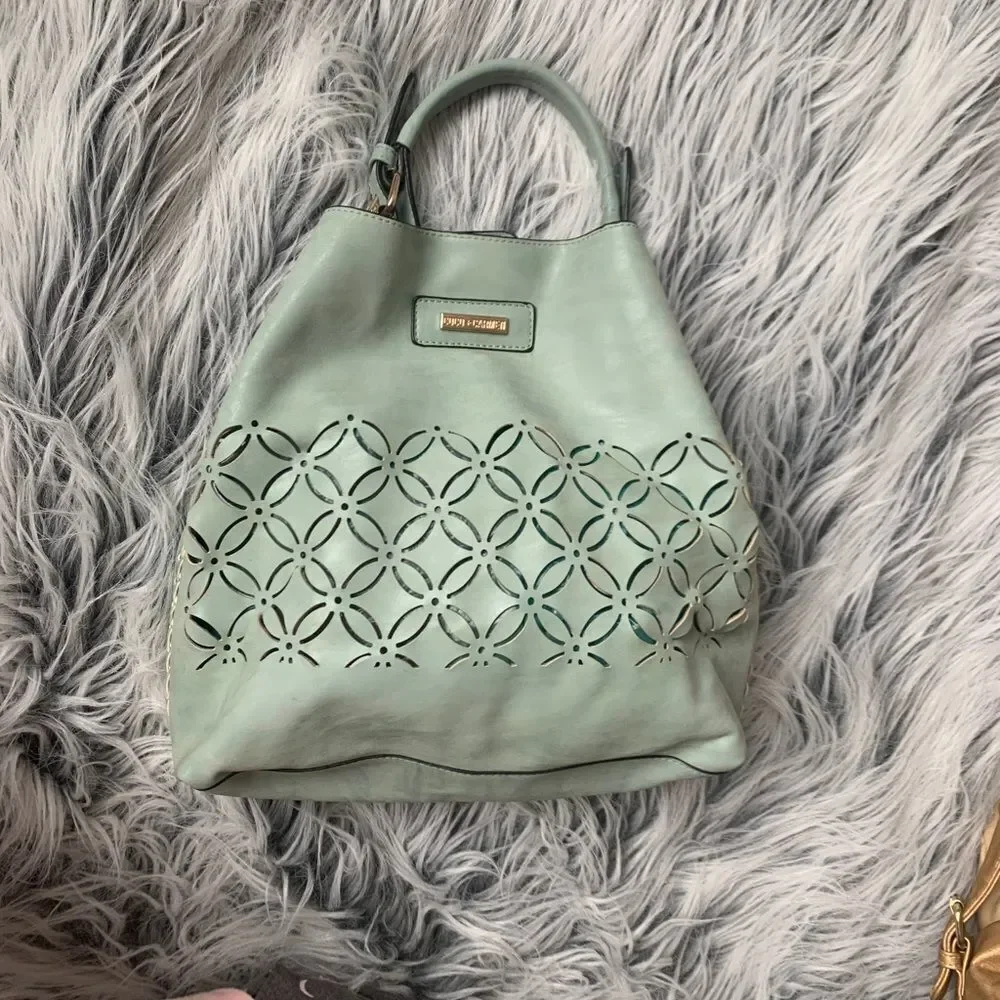 Coco + Carmen‎ Beautiful Laser Cut Mint Shoulder Bag Size M